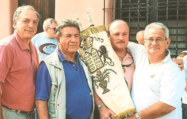 Presenting the Torah in Santa Clara